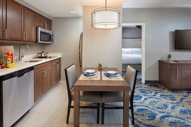 ホームウッド スイーツ バイ ヒルトン ロサンゼルス レドンド ビーチ