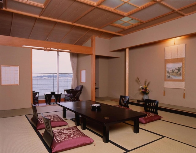 日間賀島いすず館