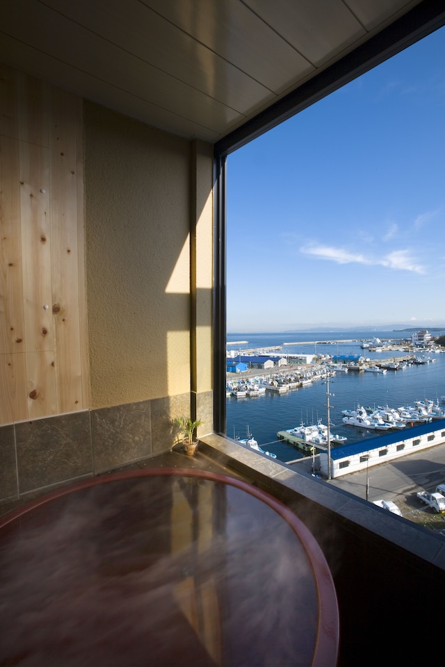 日間賀島いすず館