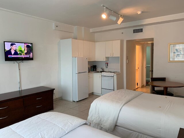 オーシャン フロント カサブランカ スタジオズ ウィズ フル キッチンズ & ビーチ アクセス バイ Bル レンタルズ