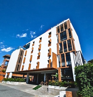 ウィー ターミナル ホテル