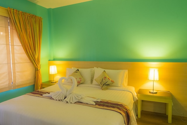 グルー チェンマイ