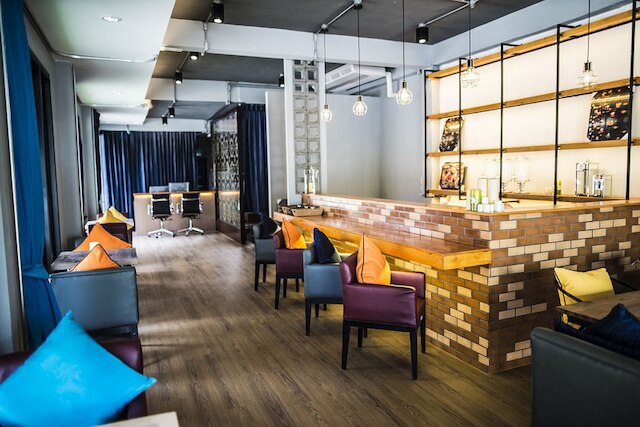 グルー チェンマイ