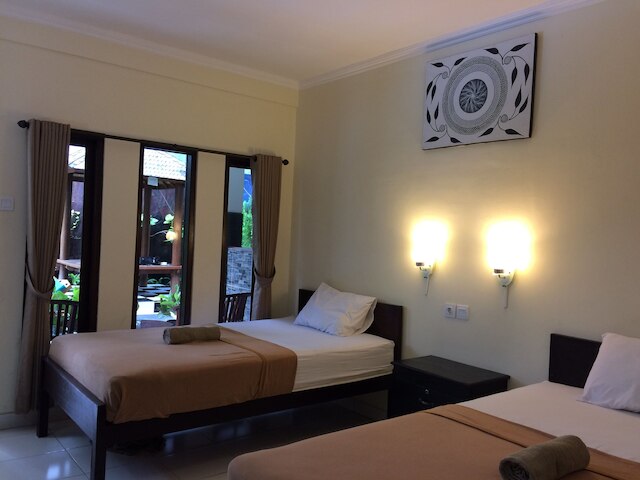 ジェニー バンカー ホームステイ