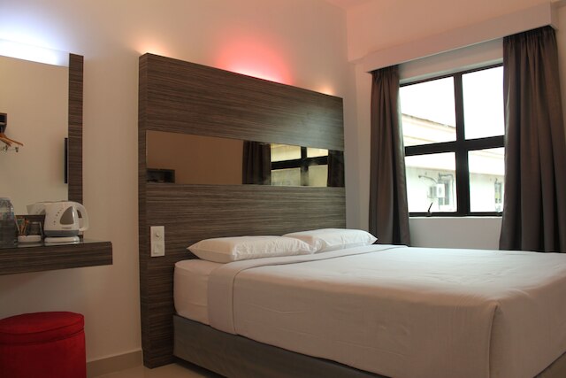 タイム ホテル クチャイ ラマ