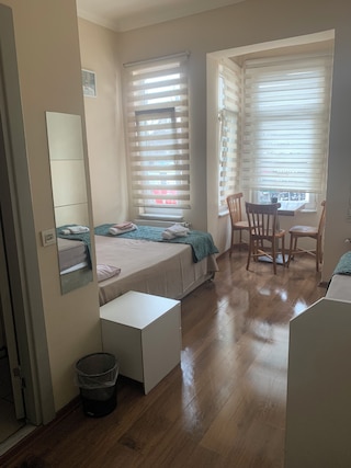 バルバ ロッサ レジデンス