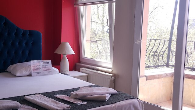 バルバ ロッサ レジデンス