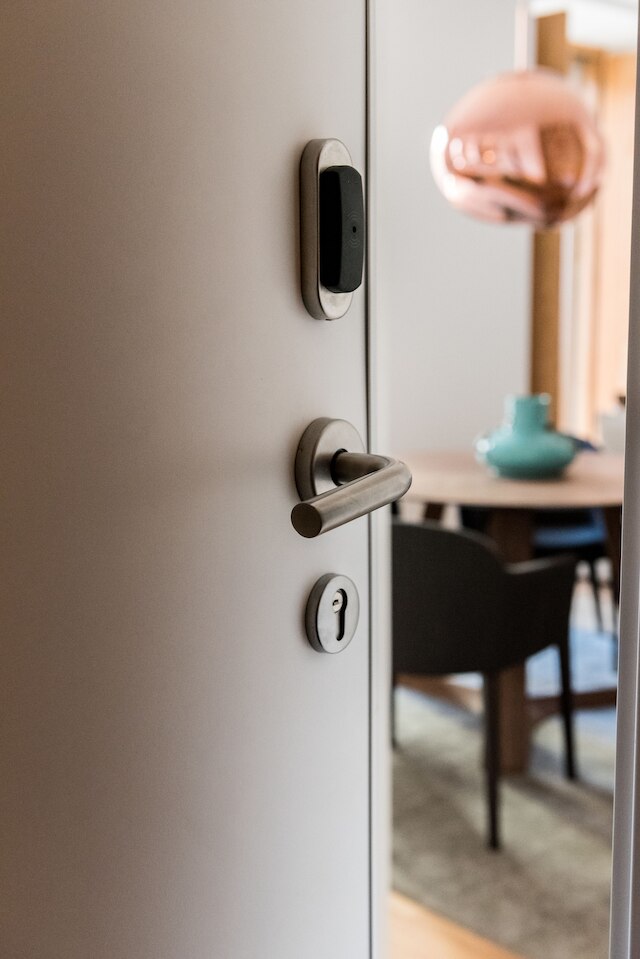 フローラ シアード アパートメンツ