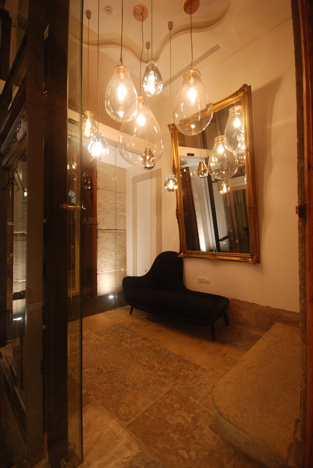 フローラ シアード アパートメンツ