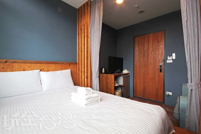 ユエ レイク バックパッカーズ (玥湖背包客讚民宿)