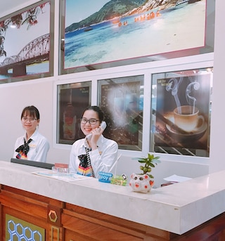 ゴールデン スター ホテル