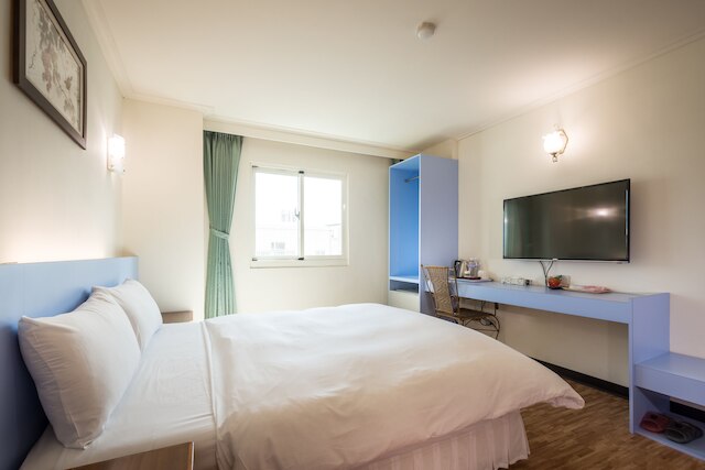 アップル ホテル (蘋果商旅)