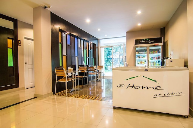 アット ホーム アット ウドン