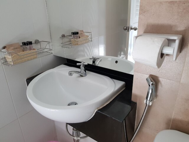 エリート レジデンス ピッサヌローク