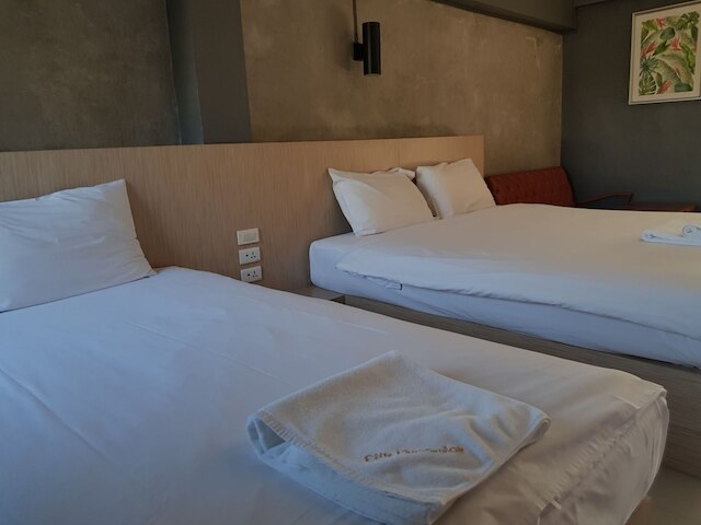 エリート レジデンス ピッサヌローク