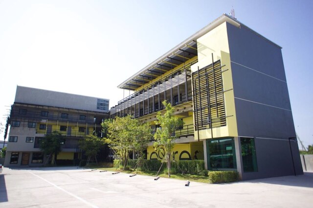 エリート レジデンス ピッサヌローク