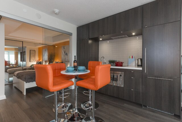 クイックステイ - ヨークビルズ ファイネスト (ヤング & ブロアー)