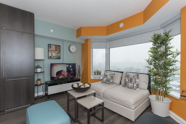 クイックステイ - ヨークビルズ ファイネスト (ヤング & ブロアー)