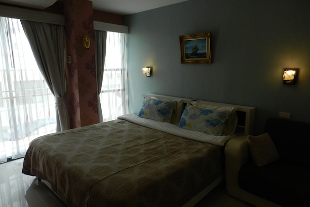 アパートメンツ アレックス グループ ネオコンド パタヤ