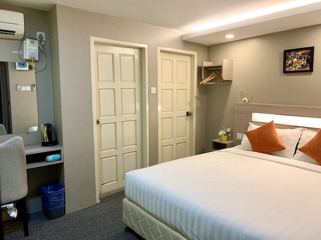 ザ バイブ イン