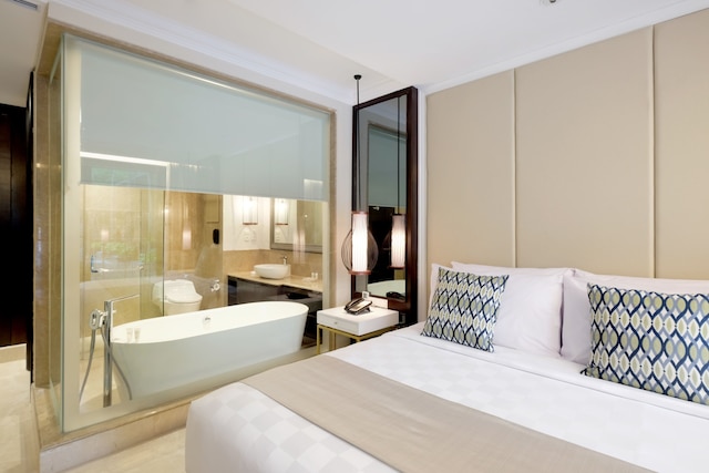 ジャンブルウク オセアノ セミニャック ホテル