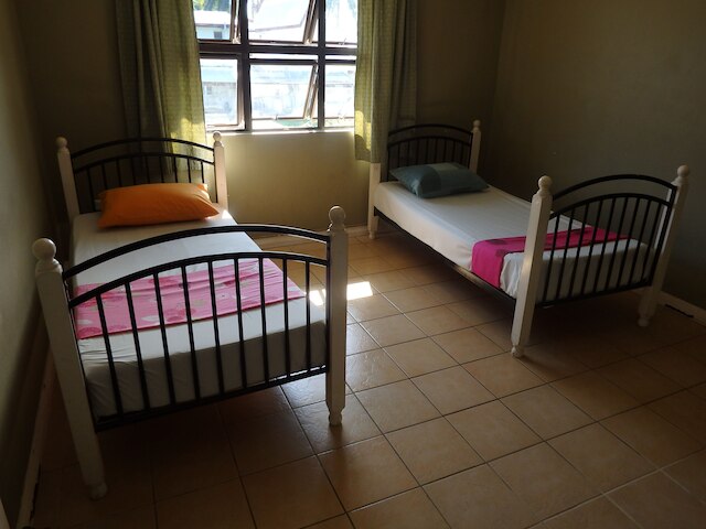 ブルーウォーター ロッジ - ホステル