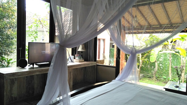 グリヤ スリウェダリ