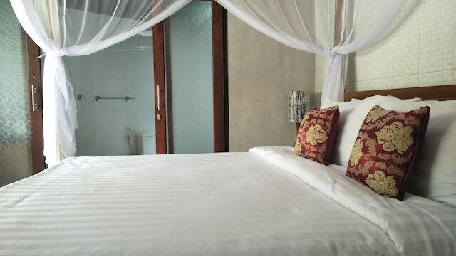 グリヤ スリウェダリ