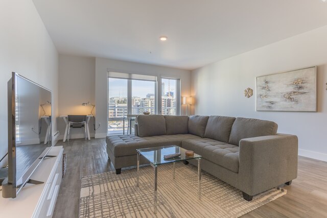 ドミチル スイーツ アット マーク オン エイス