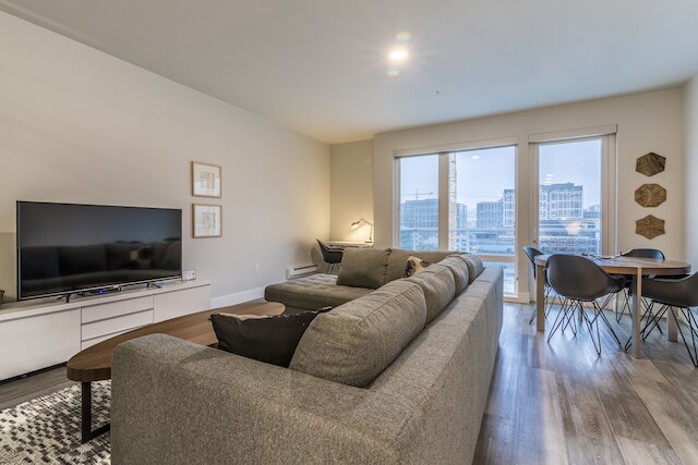 ドミチル スイーツ アット マーク オン エイス