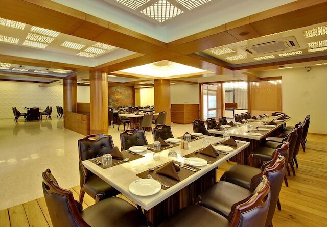 アーリヤ グランド ホテルズ & リゾーツ