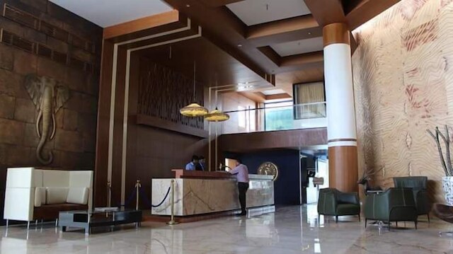 アーリヤ グランド ホテルズ & リゾーツ