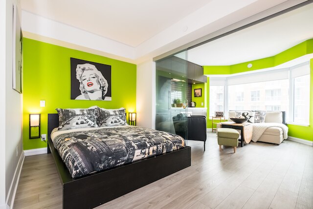 クイックステイ - ヨークビル ドリーム (ヤング & ブロアー)