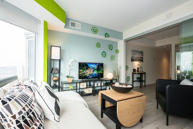 クイックステイ - ヨークビル ドリーム (ヤング & ブロアー)