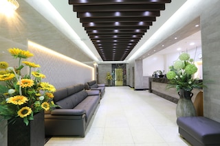 エンパイア ツーリスト ホテル