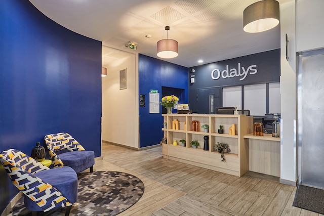 アパルト ホテル オダリス シティ パリ ルヴァロワ