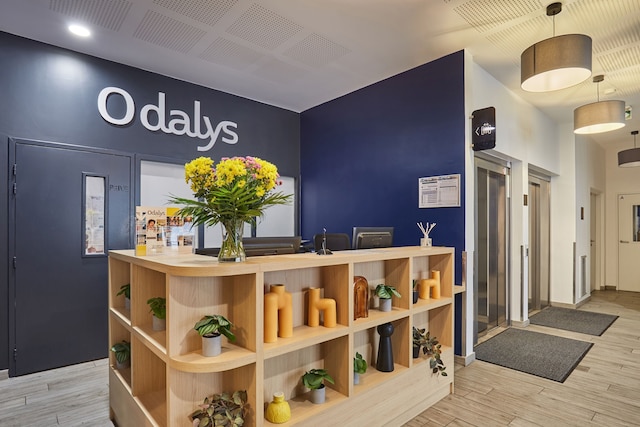 アパルト ホテル オダリス シティ パリ ルヴァロワ