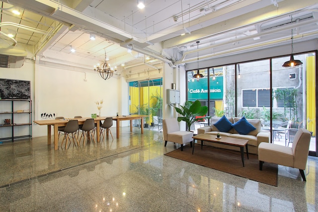 プーラ・シロム