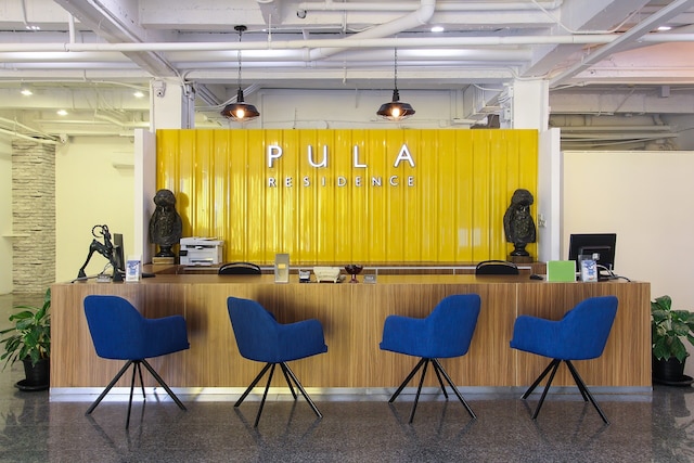 プーラ・シロム