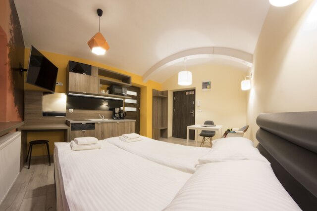 M57 バイ セルフサービスドアパートメント