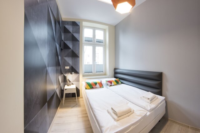 M57 バイ セルフサービスドアパートメント