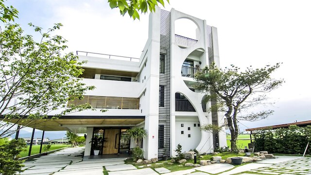 W スター (渥爾夫)