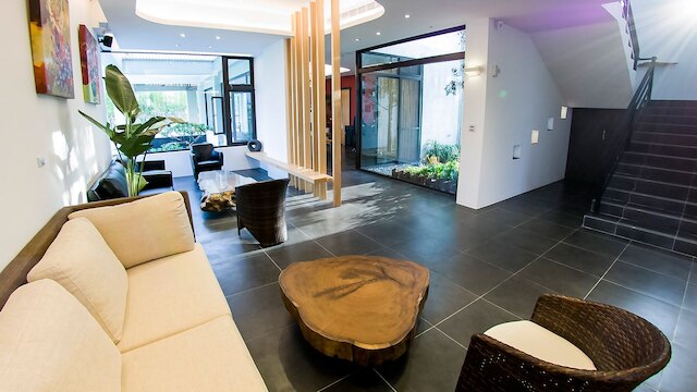 W スター (渥爾夫)