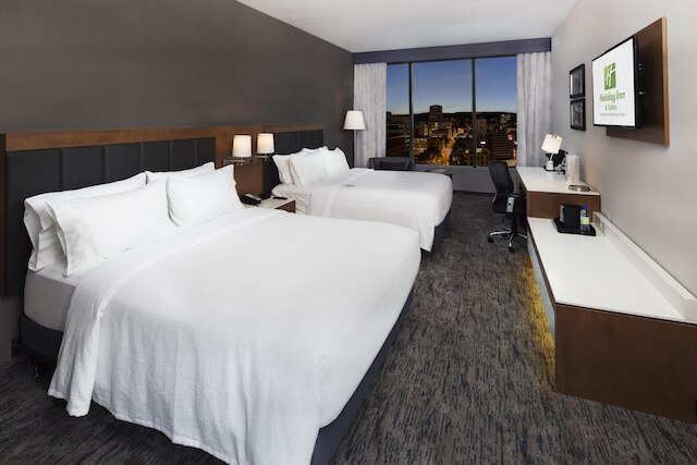 ホリデイ イン ホテル & スイーツ モントリオール センター-ヴィル ウエスト by IHG