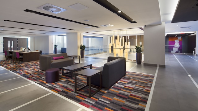 ホリデイ イン ホテル & スイーツ モントリオール センター-ヴィル ウエスト by IHG