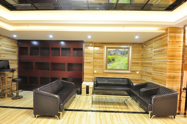 ジアメイ ホテル (佳美賓館)