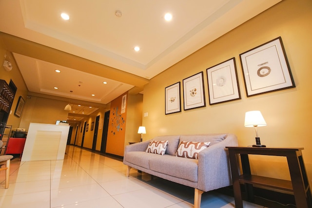 ホームタウン ホテル マカティ - エドサ