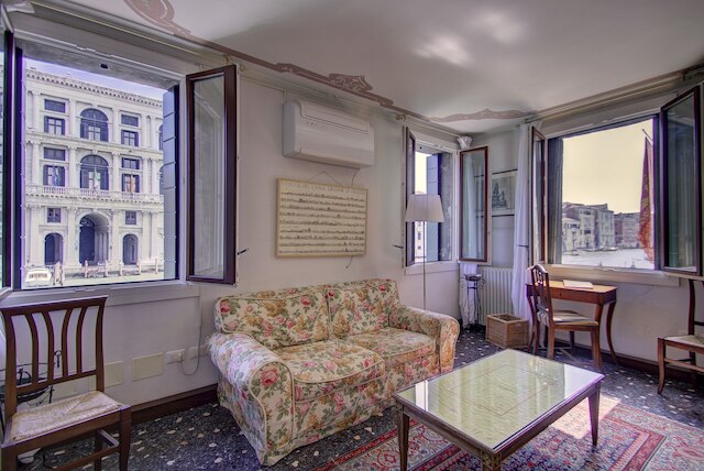 グリッティ大運河