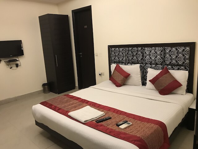 ホテル ナンド カルタール オーキッド スイーツ