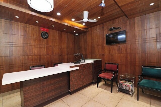 ホテル ジャシュン イン ニア アポロ ホスピタル、デリー